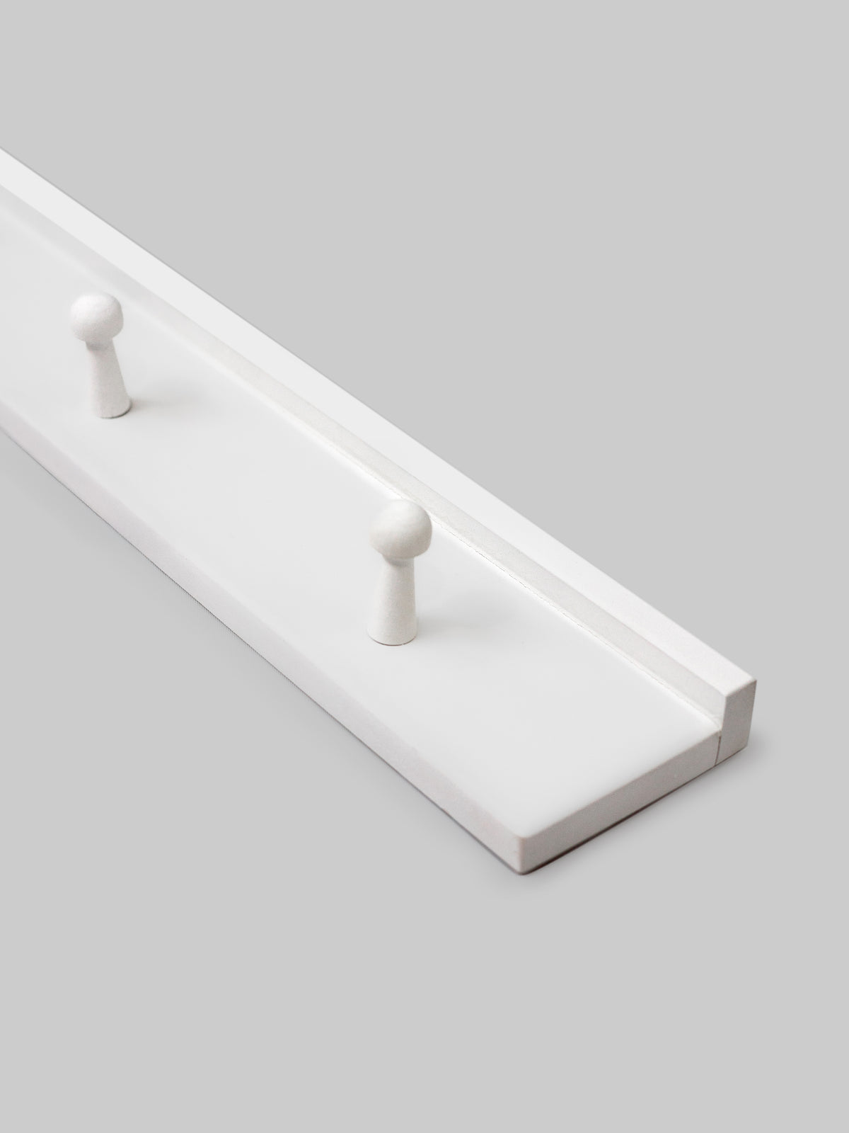 Shaker Peg Rail (5 Pegs) – Shiplap Studio